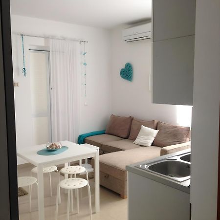 Babe Beach Apartment Novalja Exterior photo